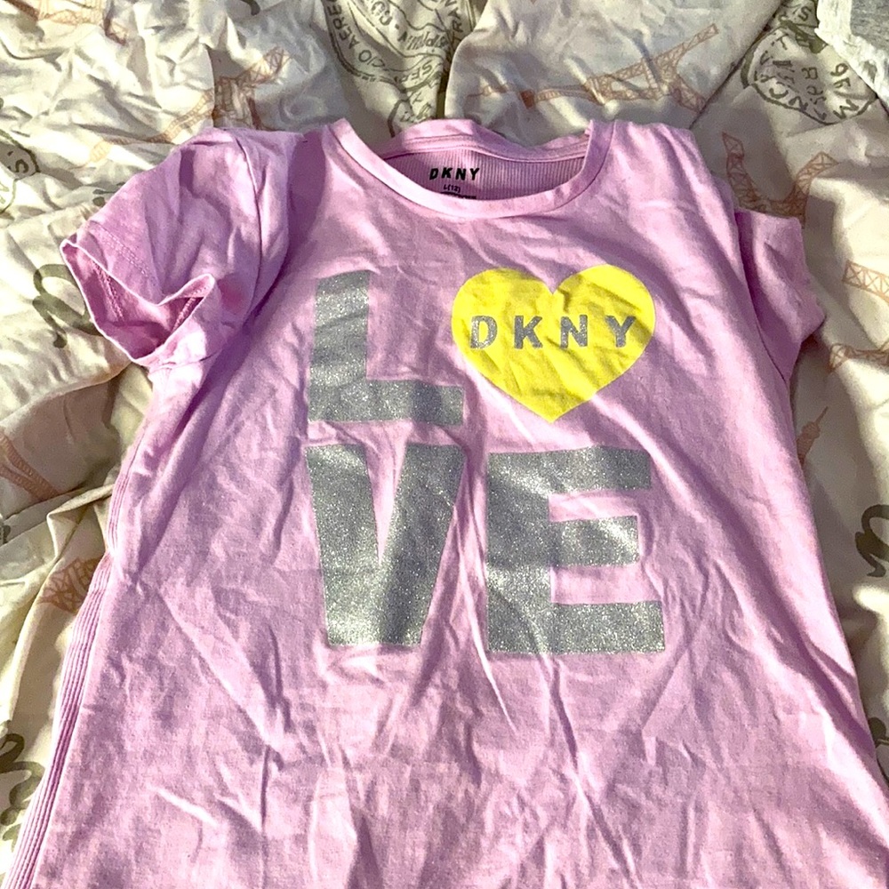 From:(DKNY) Regular Price:(28$)